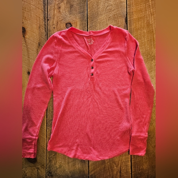 [4 piece bundle] Time & Tru waffle henley - Picture 3 of 4